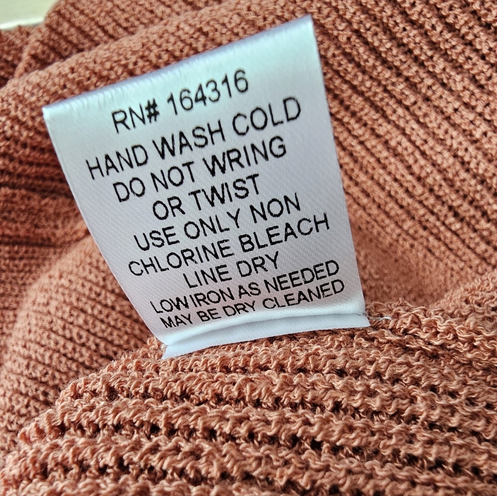 Cayenne side slit ribbed sweater - Picture 6 of 6